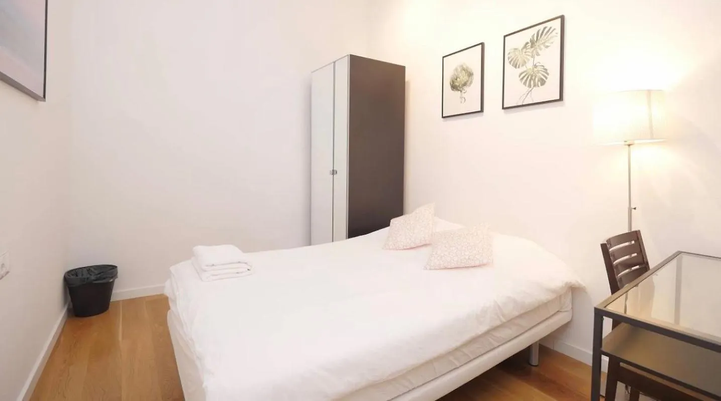 Urban Design Apartments & Studios Barcelona 0*,