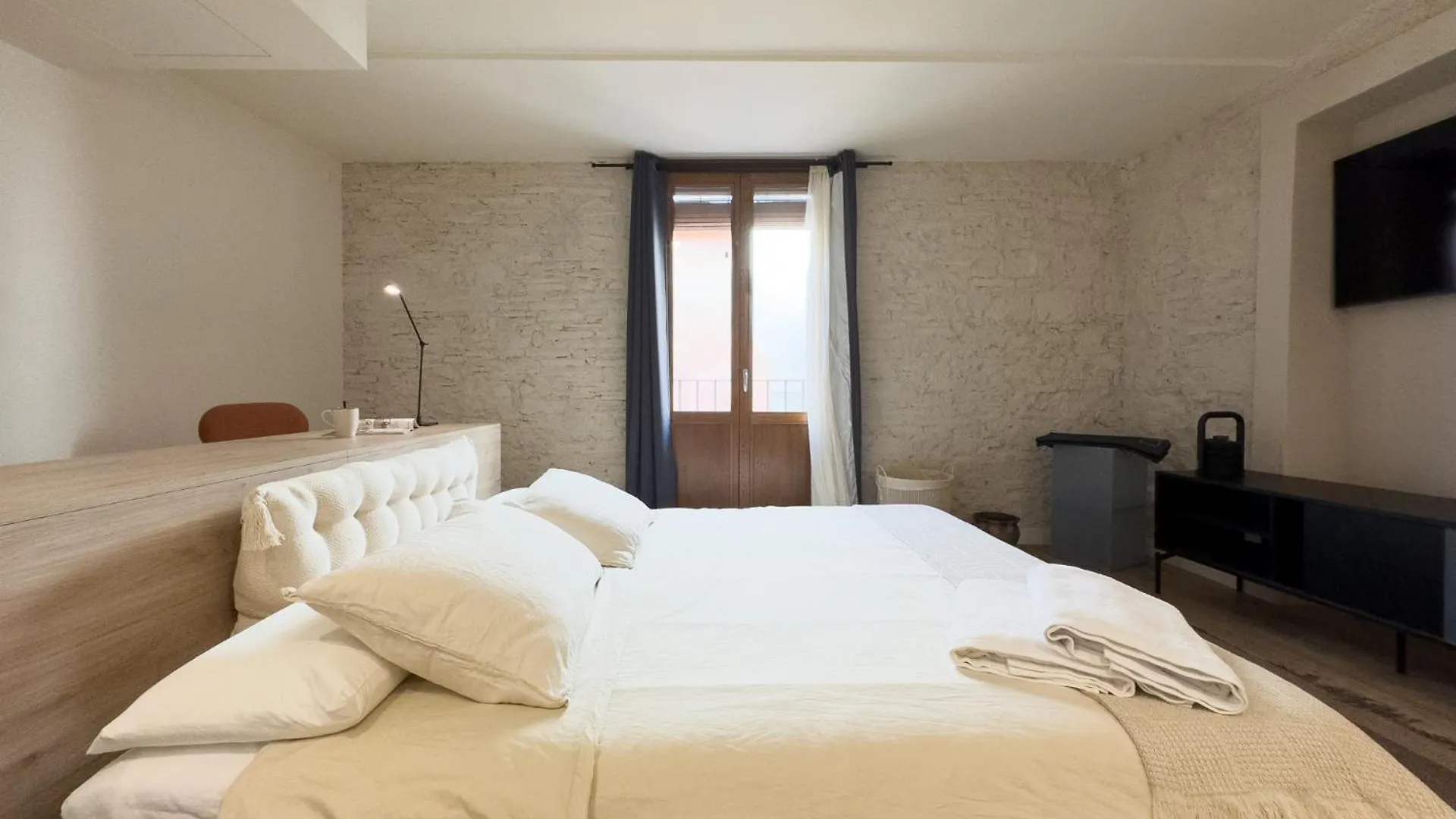 Urban Design Apartments & Studios Barcelona