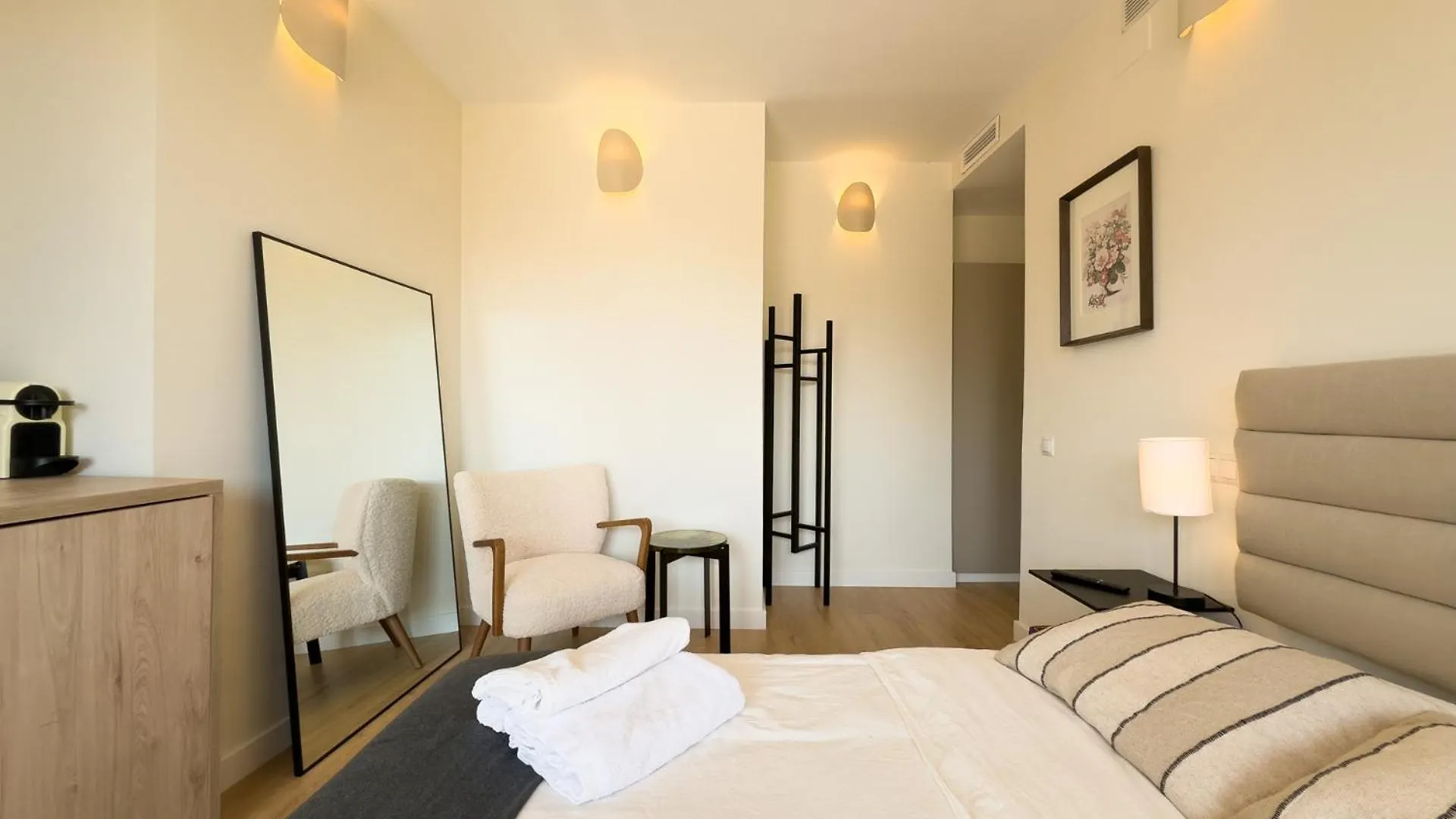 Urban Design Apartments & Studios Barcelona
