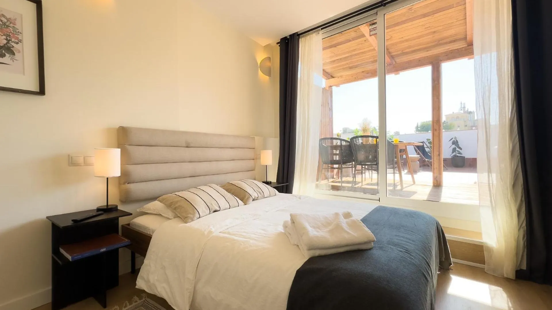 Urban Design Apartments & Studios Barcelona