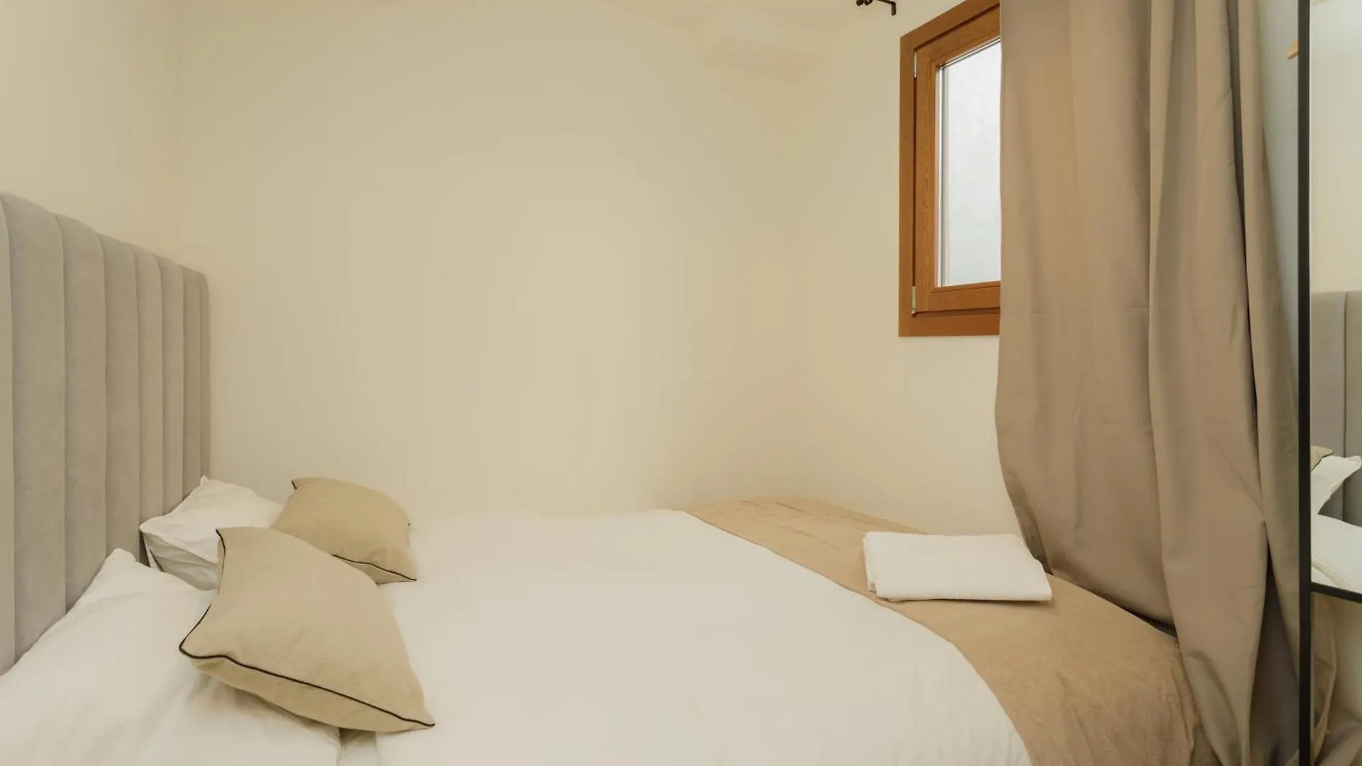 Urban Design Apartments & Studios Barcelona 0*,  Spain