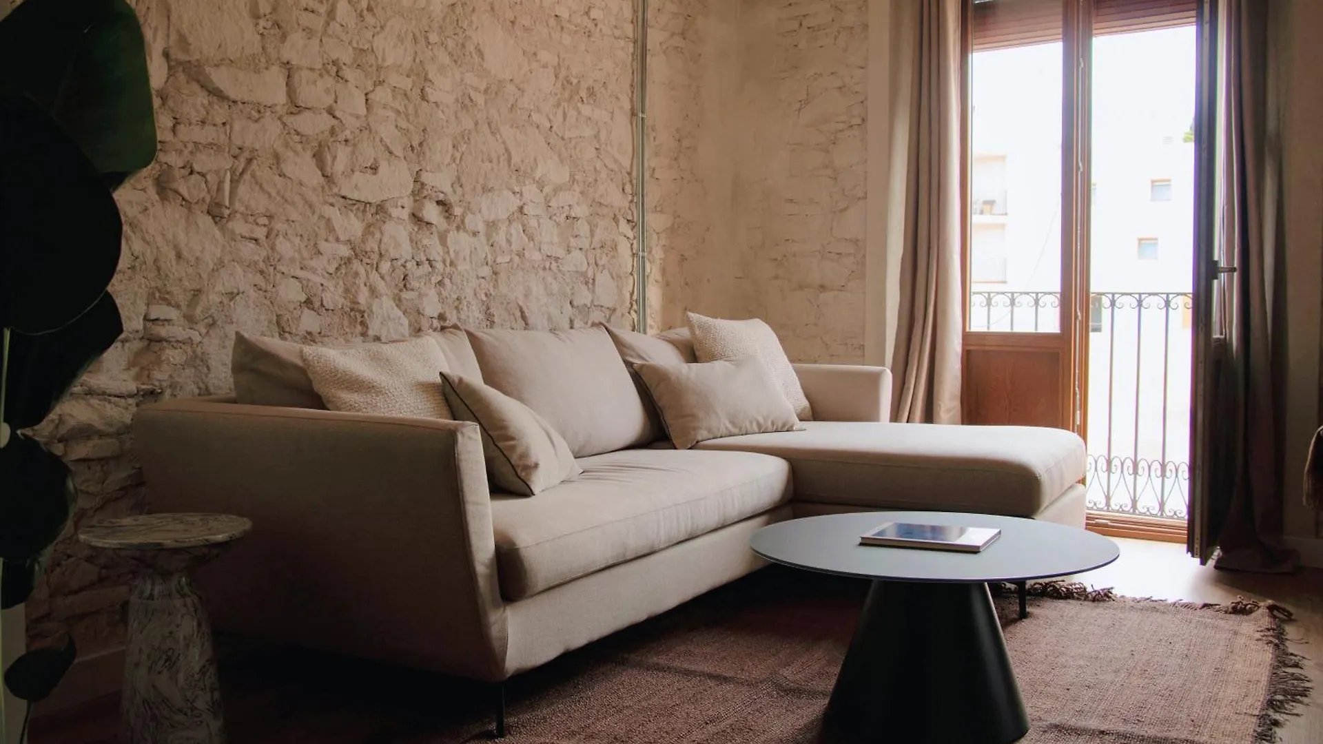 Urban Design Apartments & Studios Barcelona